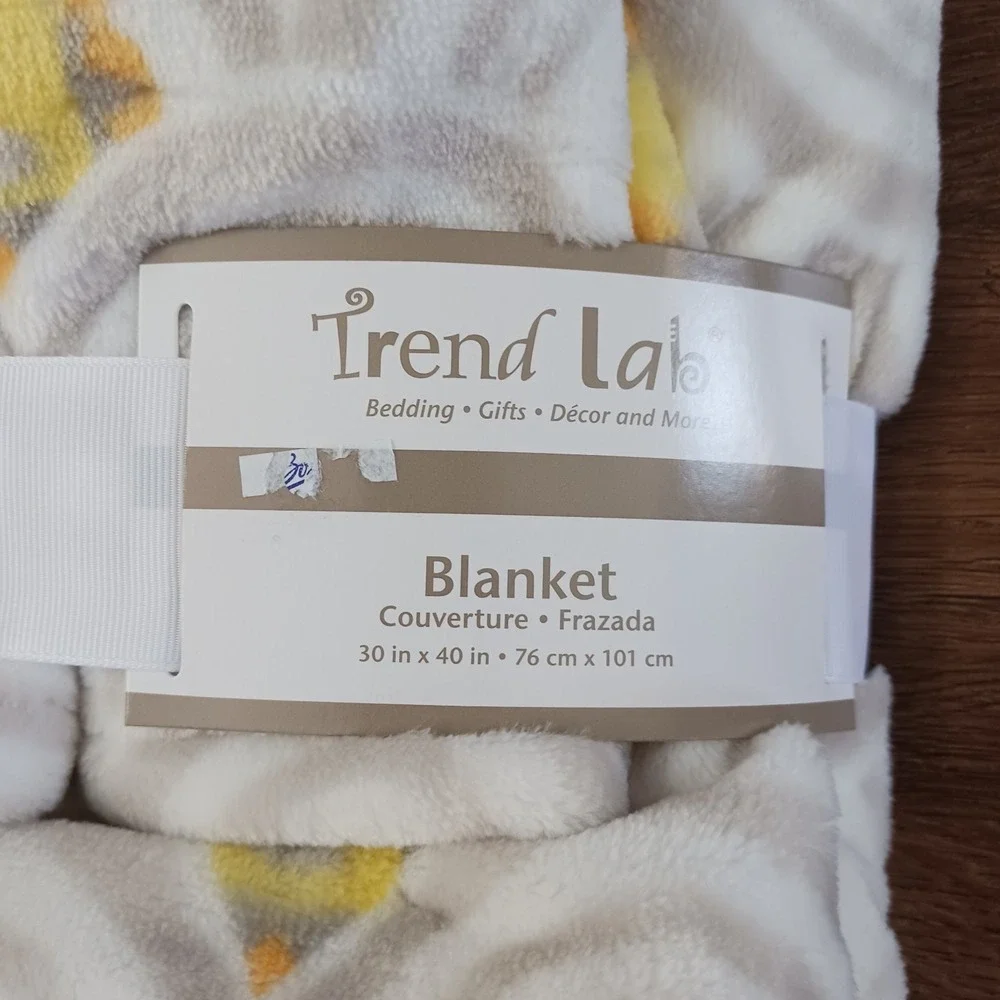 New 2017 Trend Lab‎ Lion Gray White Baby Blanket 30 x 40
